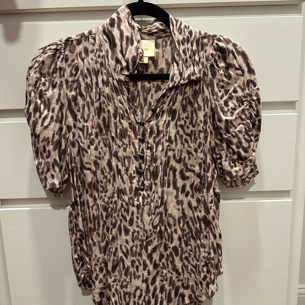 Maeve Cream and Brown Ruched Short Sleeve Blouse